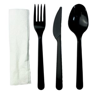 Konfekcja SUPERIOR 1 czarna, widelec+nóż+łyżka+serwetka w folii, op. 250 sztuk