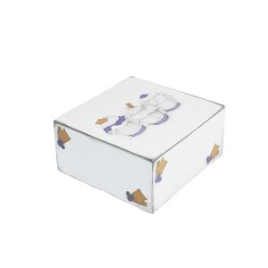 Pudełko 18x18x9 białe z nadrukiem "Patyna" op.50szt.